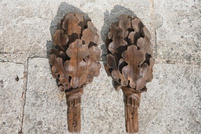 Elégants éléments en bois sculpté d époque Louis XIV du XVII