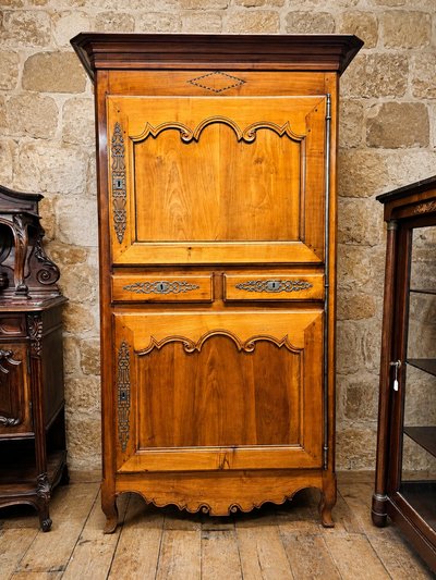 Bonnetière en merisier époque Louis XV
