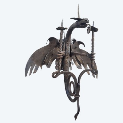 In the Mazzucotelli style, 2 wrought-iron Dragon wall sconces, H58cm, early 20th century