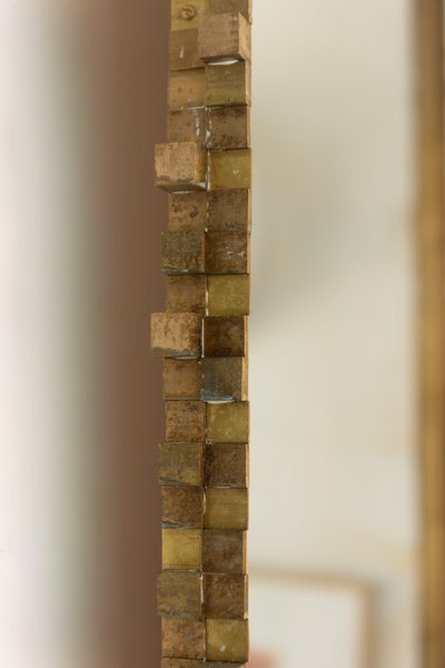 Paire de grands miroirs en laiton doré et patiné. Contemporains. LS69293254/2