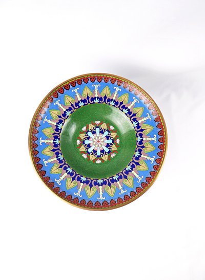 Chinese cloisonné bronze fruit bowl on a stand from the 1950s