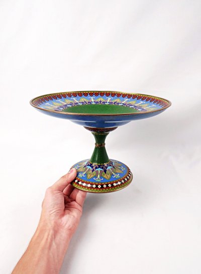 Chinese cloisonné bronze fruit bowl on a stand from the 1950s