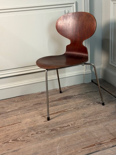 Arne Jacobsen for Fritz Hansen, “Ant” Chair, Model 3100, first three-legged version,