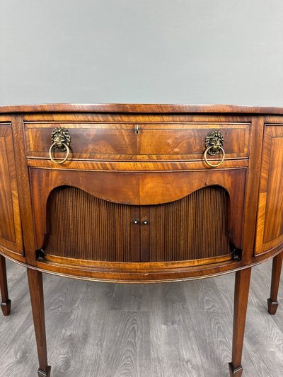 Credenza a mezzaluna, stile Luigi XVI, XIX secolo