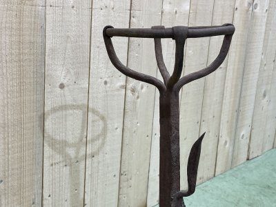 Landier aus dem 18. Jahrhundert aus Schmiedeeisen