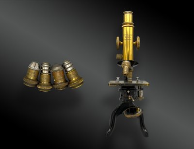 COFFRET MICROSCOPE ERNST LEITZ WETZLAR MODELE « STATIV IIb » N° 195394