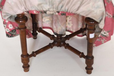 Sgabello quadrato imbottito