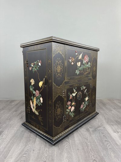 Mobile bar, stile Chinoiserie, XX secolo