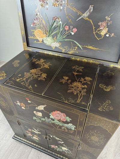 Mobile bar, stile Chinoiserie, XX secolo
