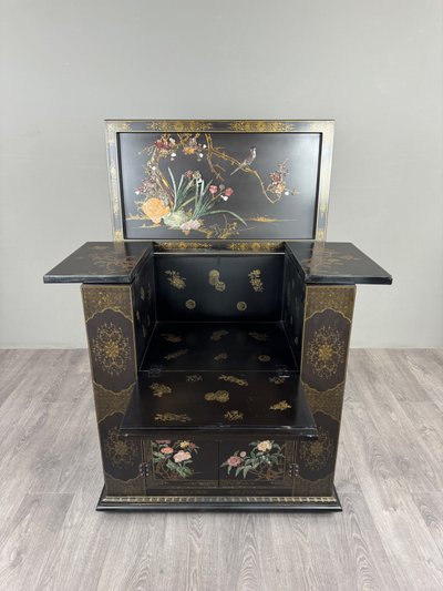 Mobile bar, stile Chinoiserie, XX secolo