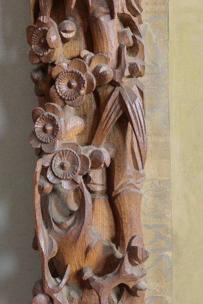 Großer, geschnitzter Holzrahmen mit Gemälde