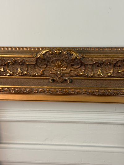 Cornice in legno stuccata e dorata, 1900 circa