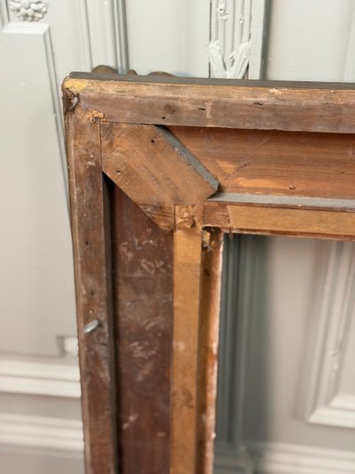 Cornice in legno stuccata e dorata, 1900 circa