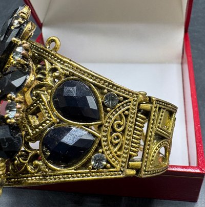 CLASP BRACELET 