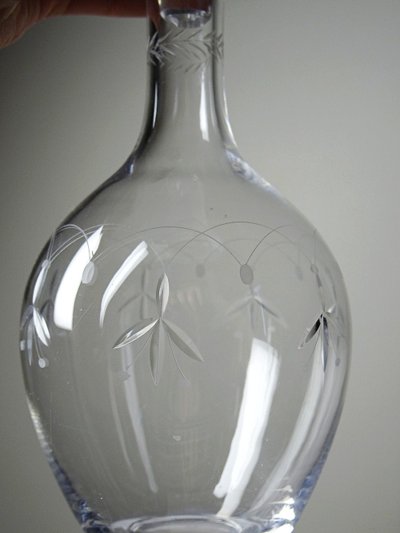 Antique engraved Nancy crystal decanter, circa 1920–1930