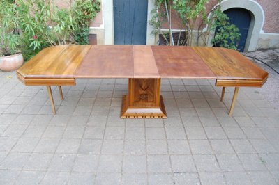 Art-Déco-Tisch aus Nussbaumholz mit Ausziehplatten, für 14 Gedecke