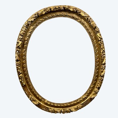 Large oval frame from the 18th century