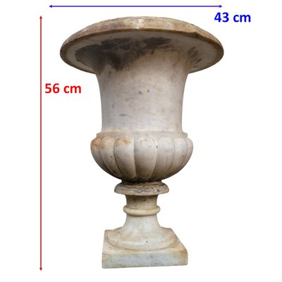 Vase dit Medicis en marbre blanc, fin XVIIIème début XIXème siècle