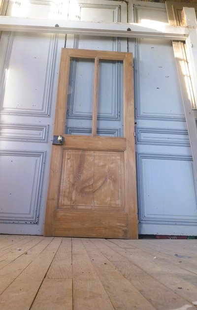 Charmante porte vitrée ancienne en châtaignier