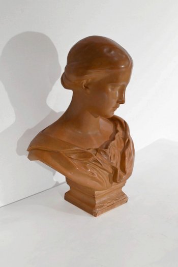 Buste en Terre Cuite, signé Atelier Lorenzi – 1920