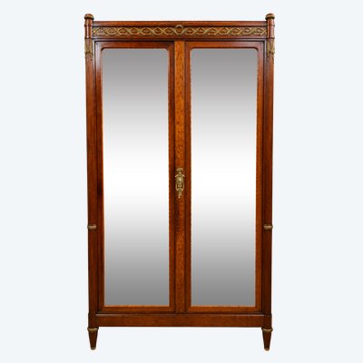 Armoire à glace de style Louis XVI – Acajou et bronzes dorés – XIXe siècle 
