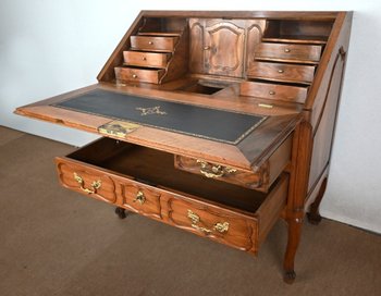 Commode Scriban en Noyer, époque Louis XV – Fin XVIIIe