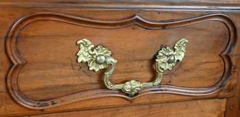 Commode Scriban en Noyer, époque Louis XV – Fin XVIIIe