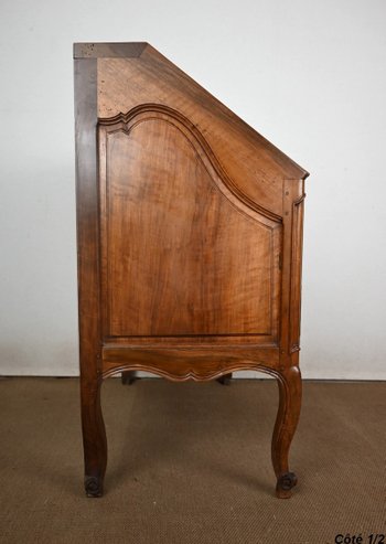 Commode Scriban en Noyer, époque Louis XV – Fin XVIIIe