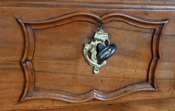 Commode Scriban en Noyer, époque Louis XV – Fin XVIIIe