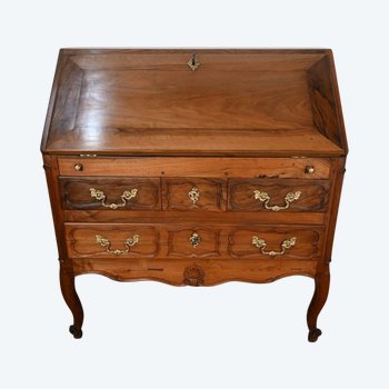 Commode Scriban en Noyer, époque Louis XV – Fin XVIIIe