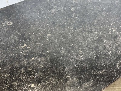 Comò in stile Impero in mogano con piano in marmo, XIX secolo
