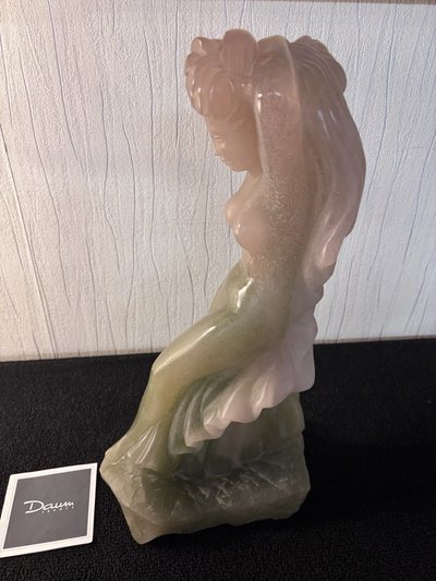 SKULPTUR „VENUS IM BAD“