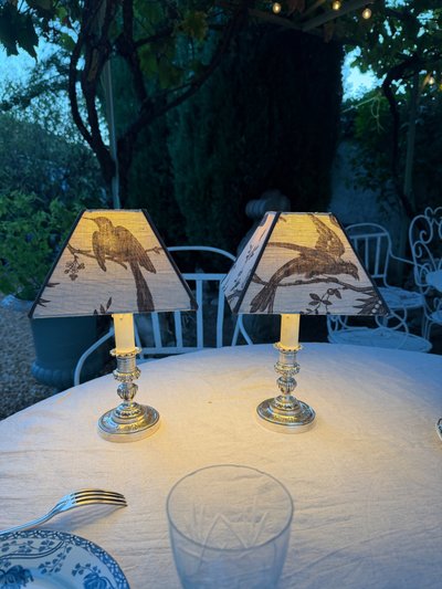 Ein Paar kabellose Tischlampen, Höhe 32,5 cm