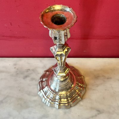 Paire de bougeoirs guillochés, époque Louis XV