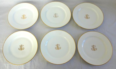 Manufacture de Sèvres : service en porcelaine pour 14, monogramme L, époque Napoleon III