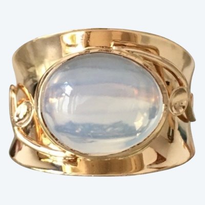 18K yellow gold moonstone ring
