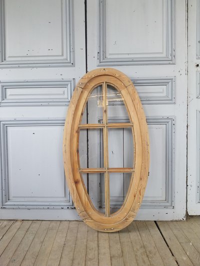 Œil-de-bœuf ovale ancien