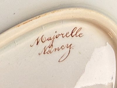 Majorelle: Superb serving dish