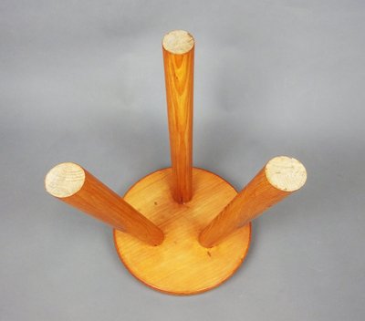 Sgabello "Mass" di Charlotte Perriand