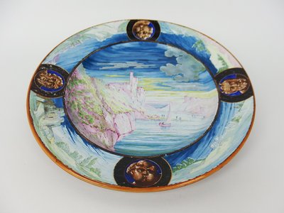Large decorative earthenware dish from Creil and Montereau