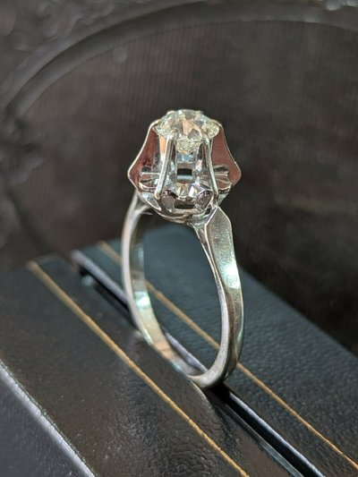 Art Deco French solitaire ring in 18k gold and a 0.40-0.45 carat old-cut diamond