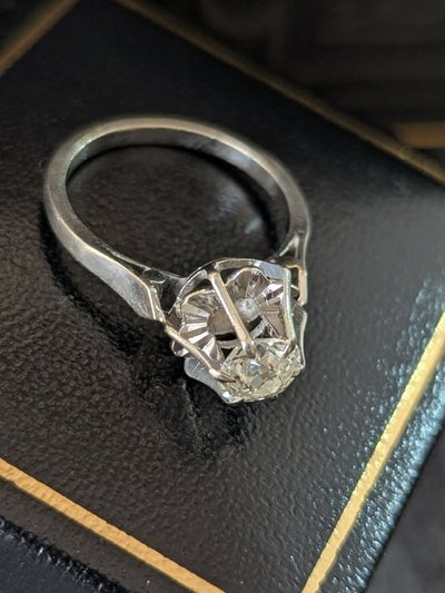 Art Deco French solitaire ring in 18k gold and a 0.40-0.45 carat old-cut diamond