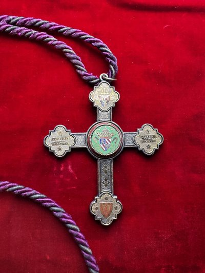 Croix pectorale du cardinal Deschamps - 1875