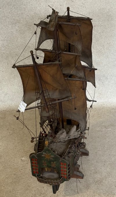 Boat to clean