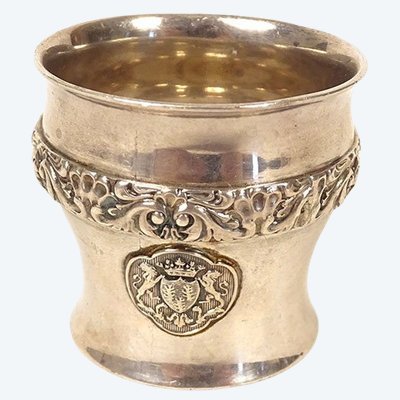 Eierbecher aus massivem Silber, „Alter Mann von Paris“, verziert mit einem applizierten Wappen, 19. Jahrhundert