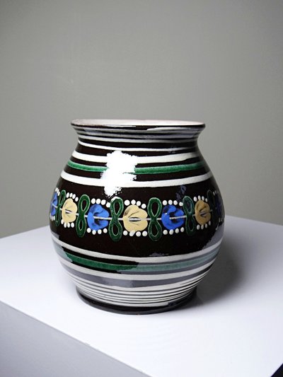 Kleine antike slowakische Vase aus Pozdišov aus glasierter Terrakotta, 1920er-1930er Jahre