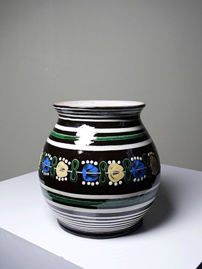 Kleine antike slowakische Vase aus Pozdišov aus glasierter Terrakotta, 1920er-1930er Jahre