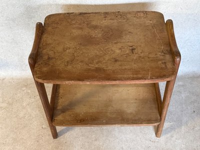 Art Deco table with two tiers