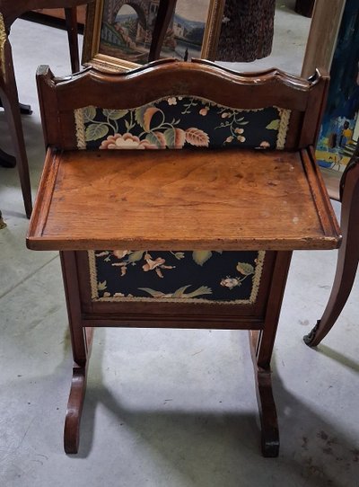 Parascintille per camino Napoleone III con ripiano discreto in mogano