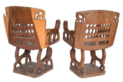 L'ensemble de salon africain de type colonial 